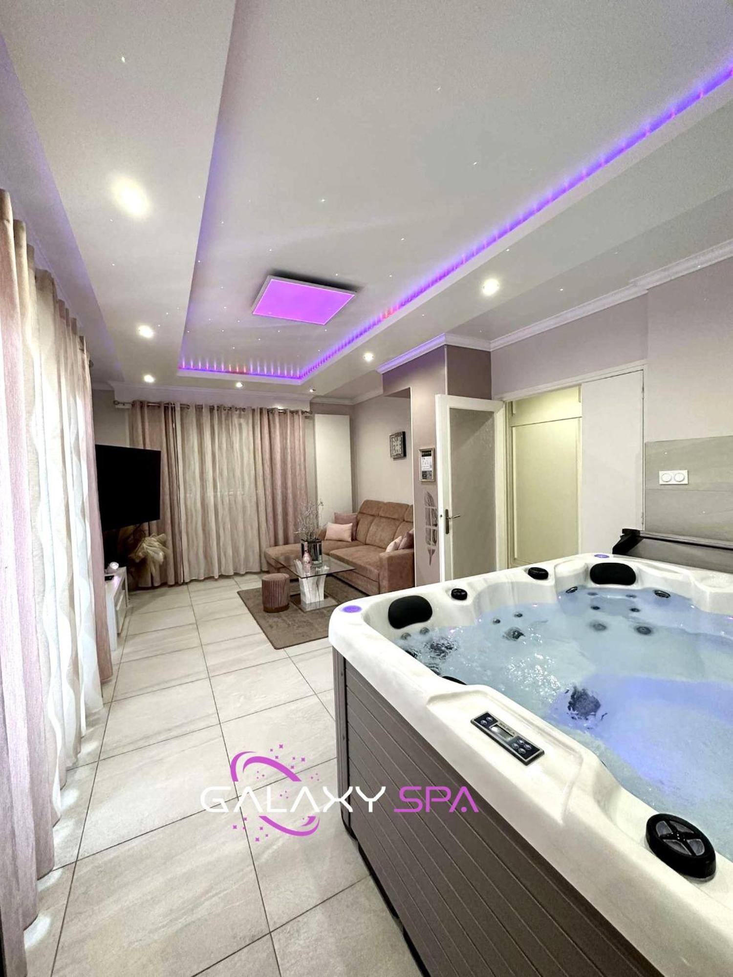 Galaxy Spa - Suite Venus Jacuzzi Et Sauna Privatif Champigneulles Экстерьер фото